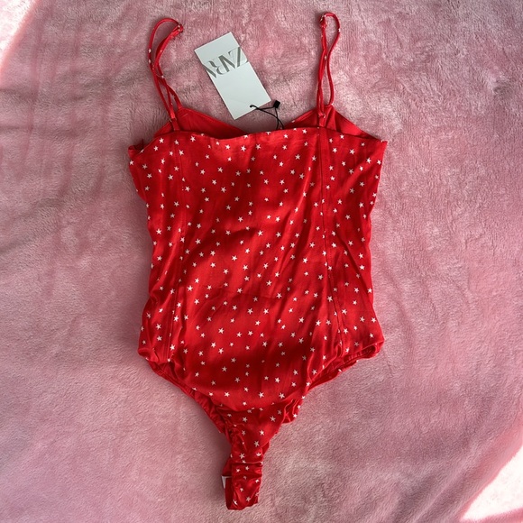 ❤️ Zara Red with white Stars Bodysuit - Picture 4 of 11
